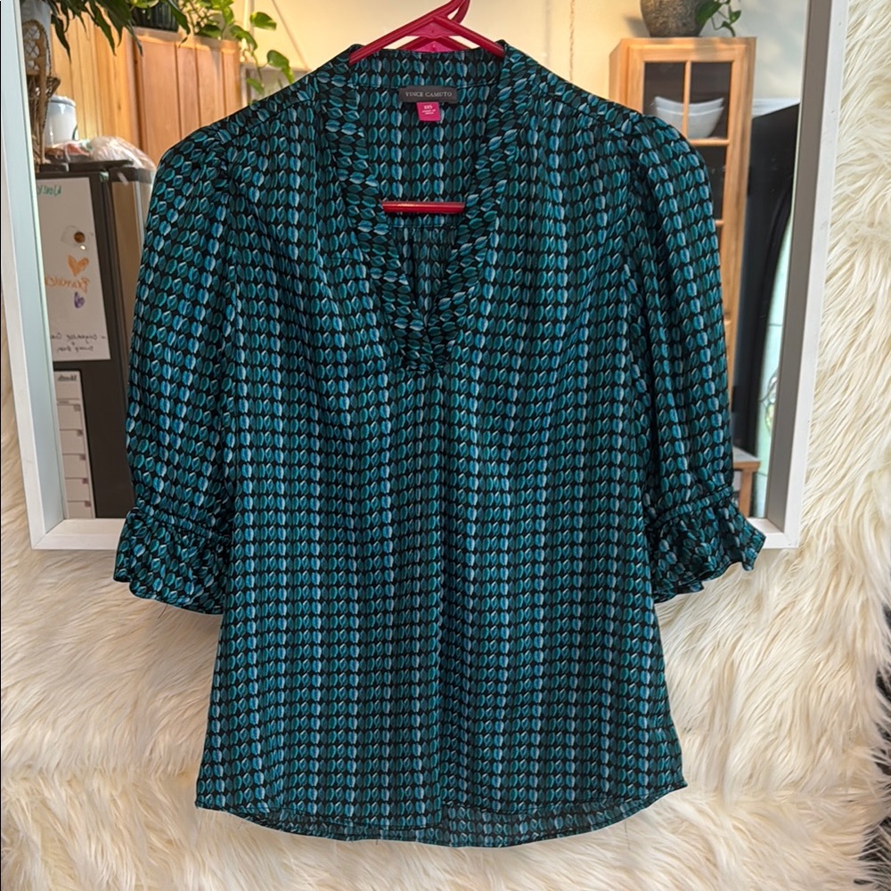 Vince Camuto Green Ruffled Blouse with Mandarin Collar NWOT